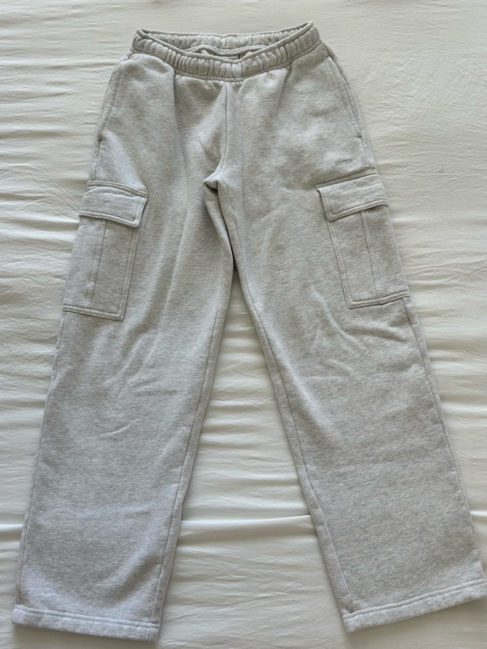 Aritzia TNA Heather Light Gray Sweat fleece Cargo Joggers